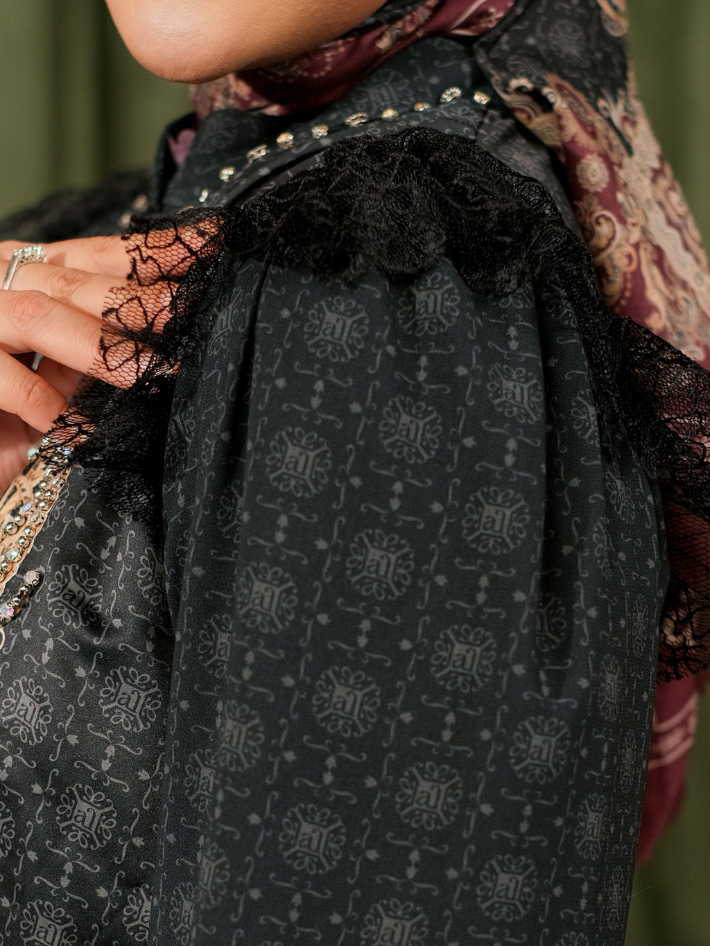 SHAZIAA DRESS - BLACK