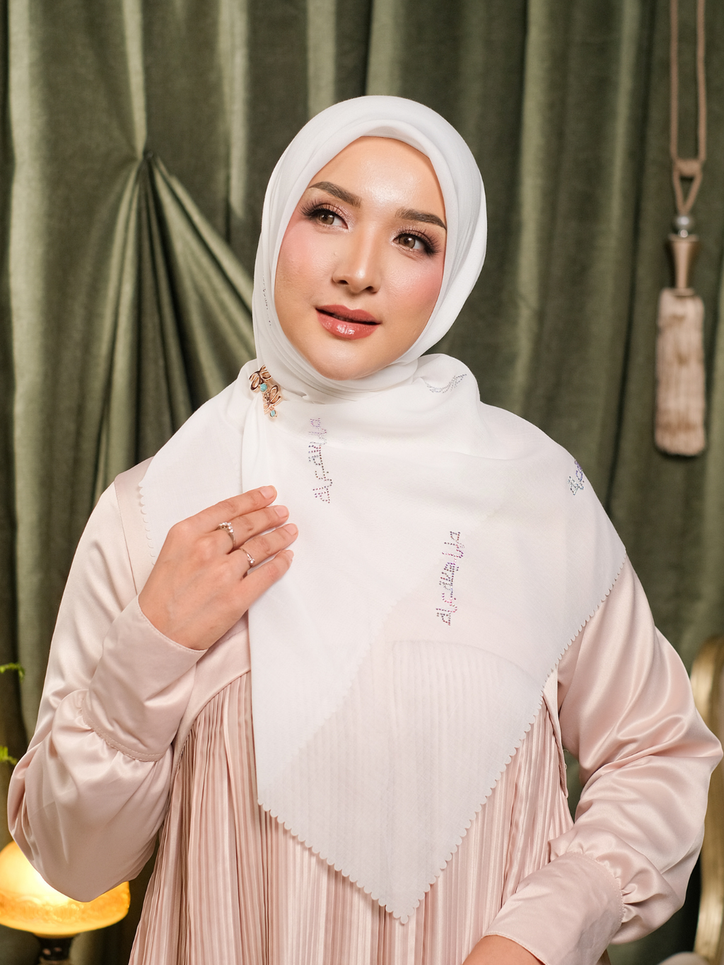 MEYSHAA KRISTAL SCARF - BROKENWHITE