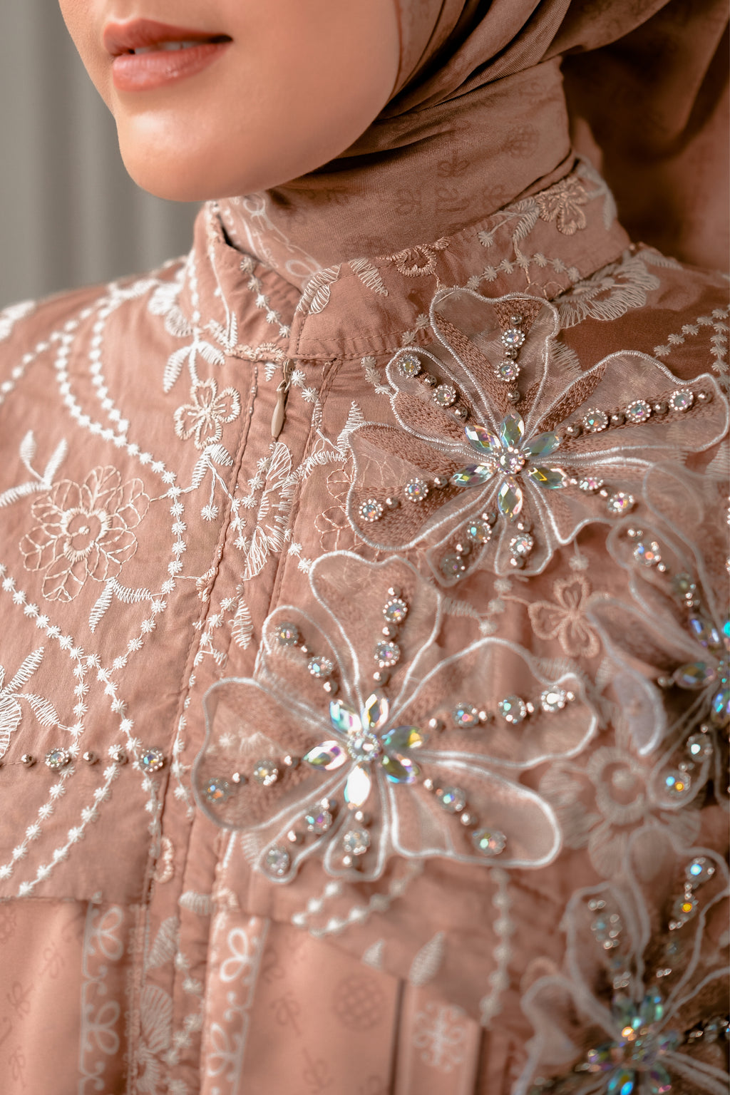 ZARELIA LACE DRESS - MOCHABROWN