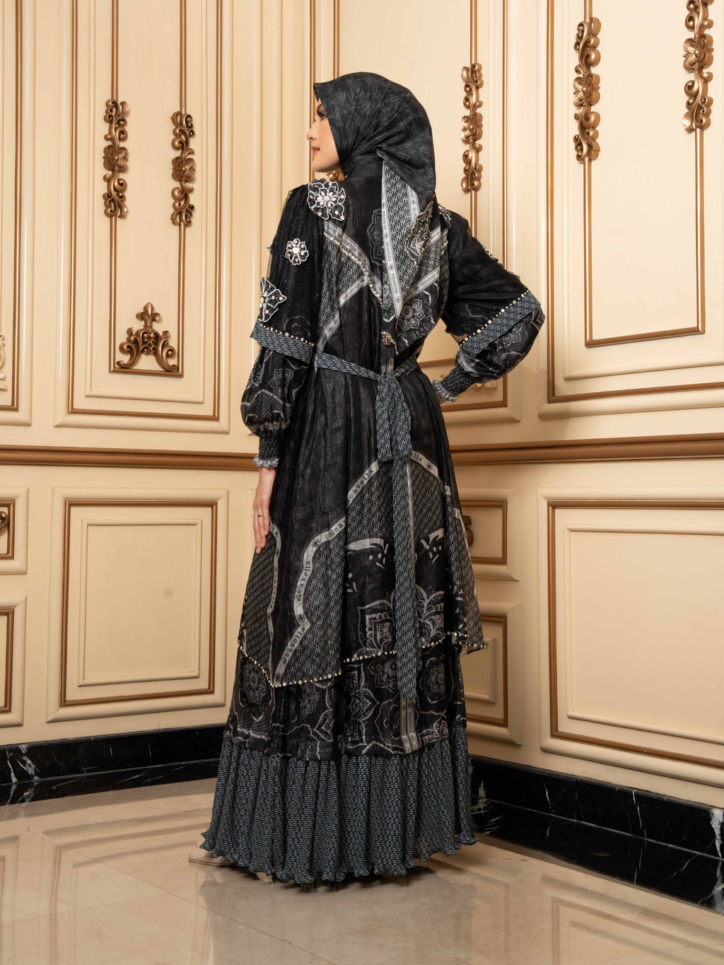 ZAVIERA DRESS - BLACK