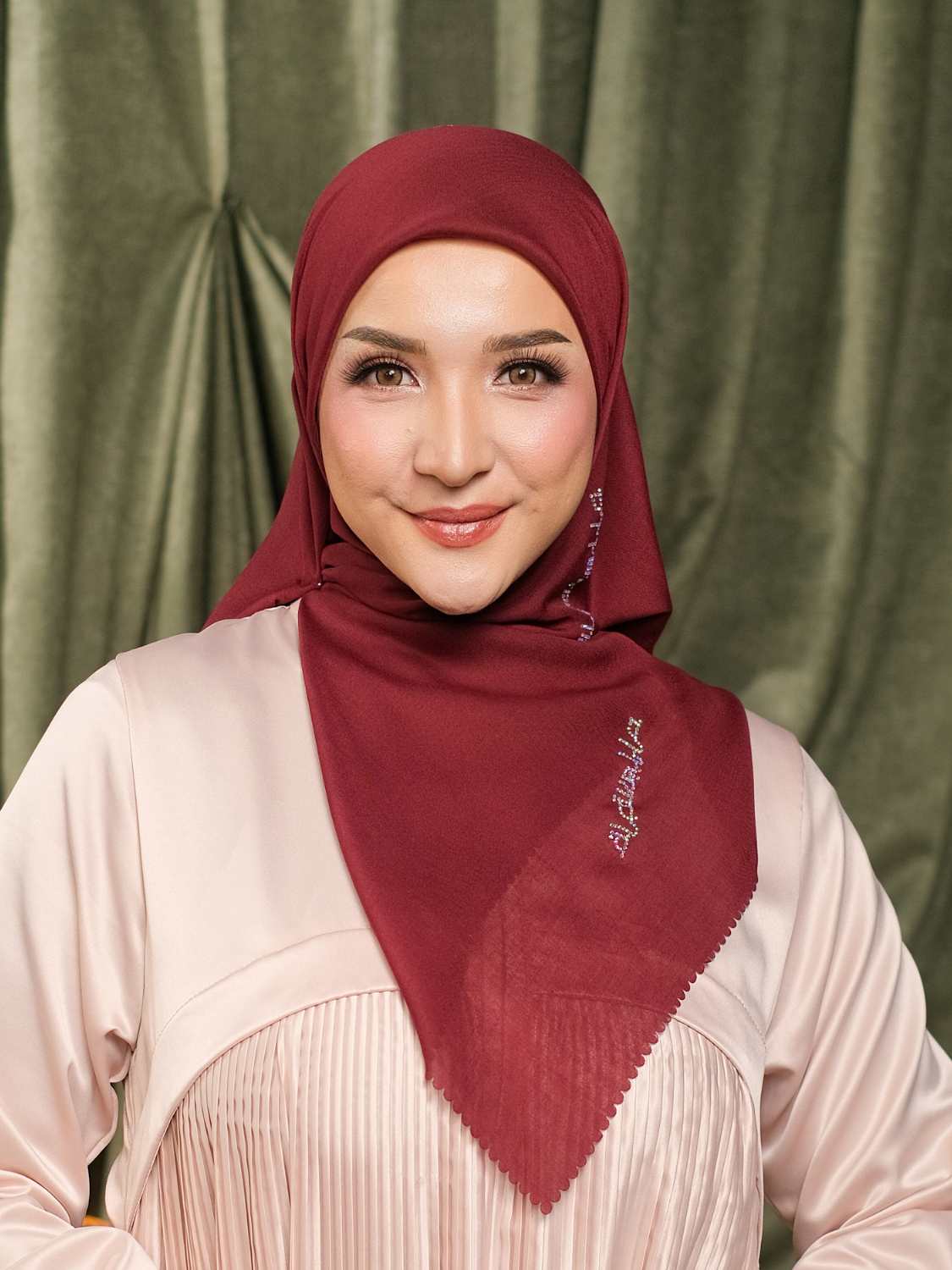 MEYSHAA KRISTAL SCARF - MAROON