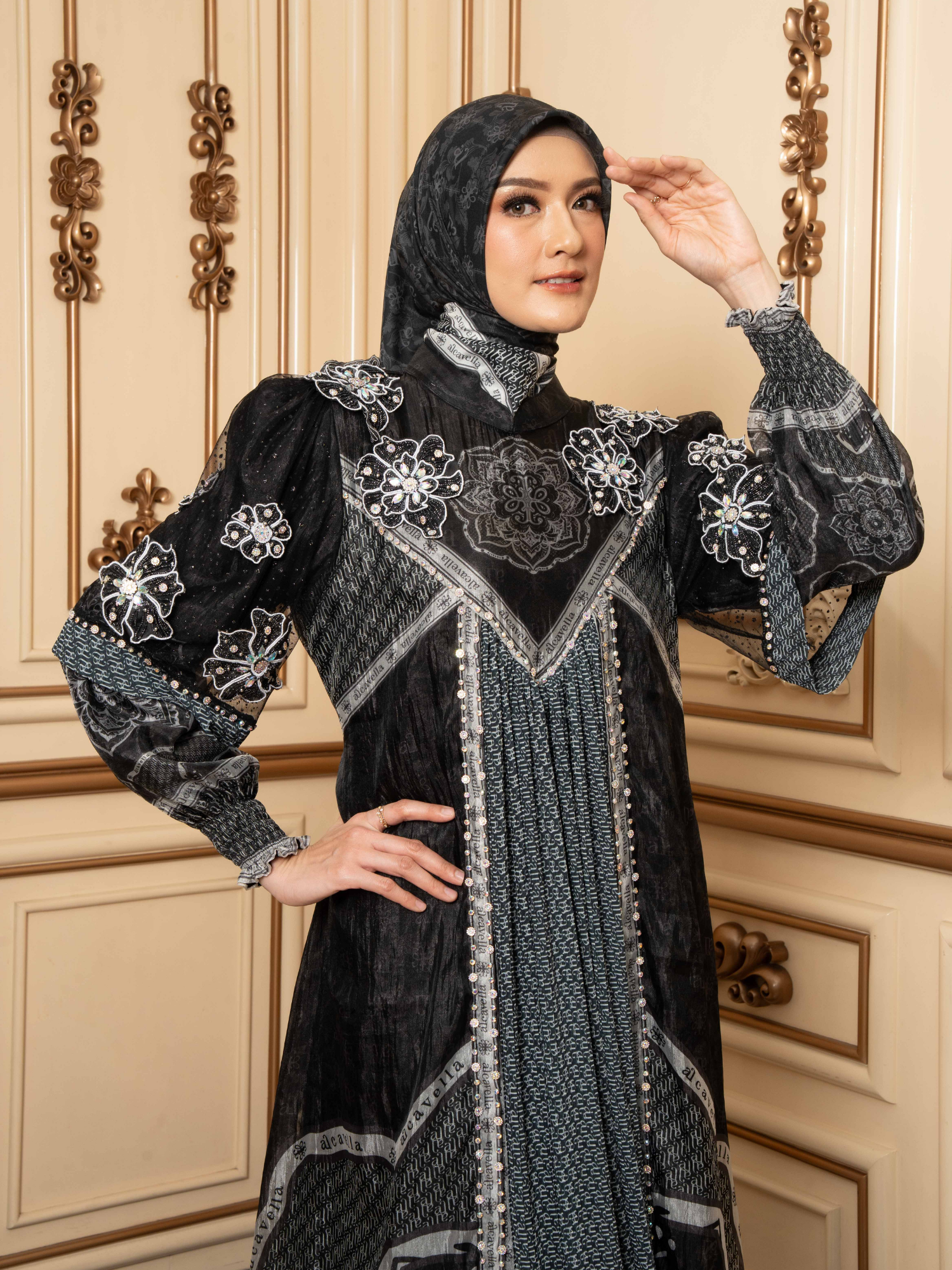 ZAVIERA DRESS - BLACK