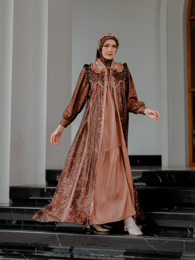 YARAA DRESS - CHESNUT