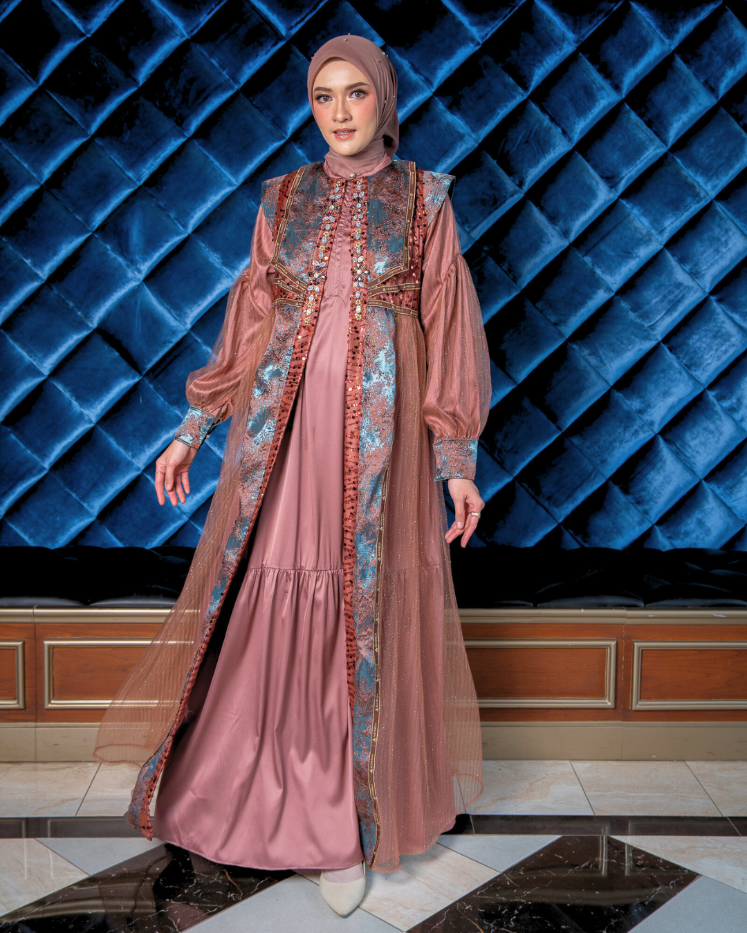SHARADIVA DRESS - CREAM