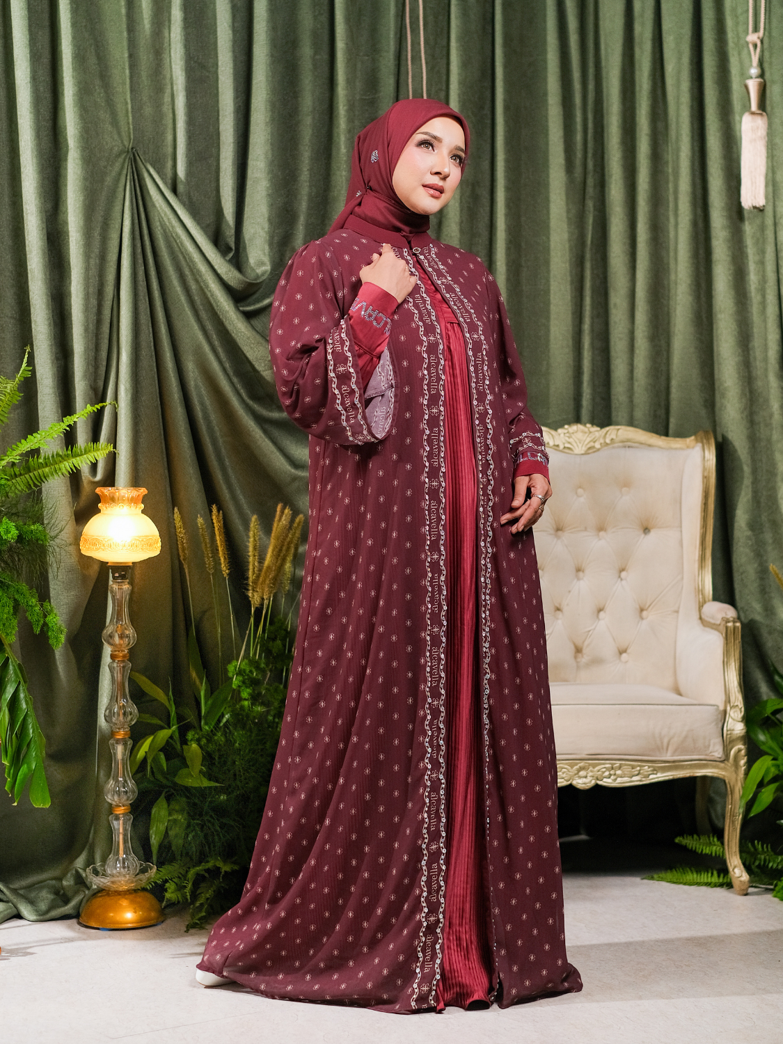SHAIRAA ABAYA - MAROON