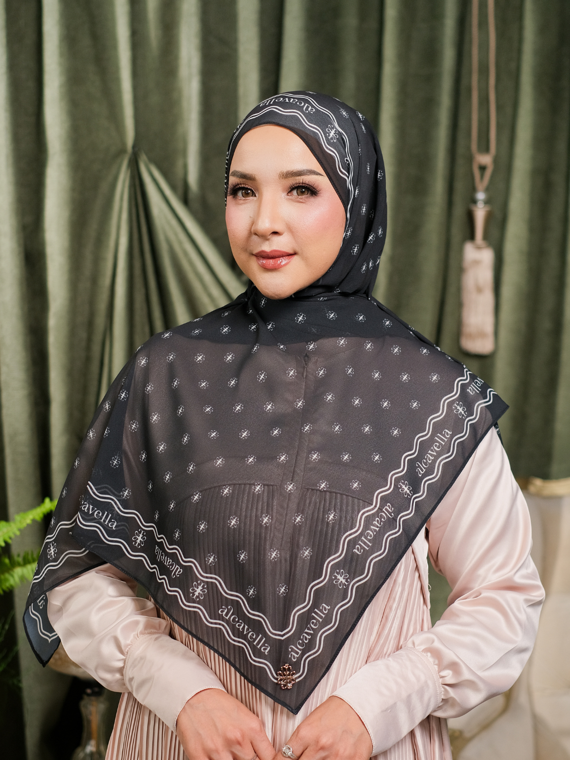 PASHMINA MONOGRAM - BLACK