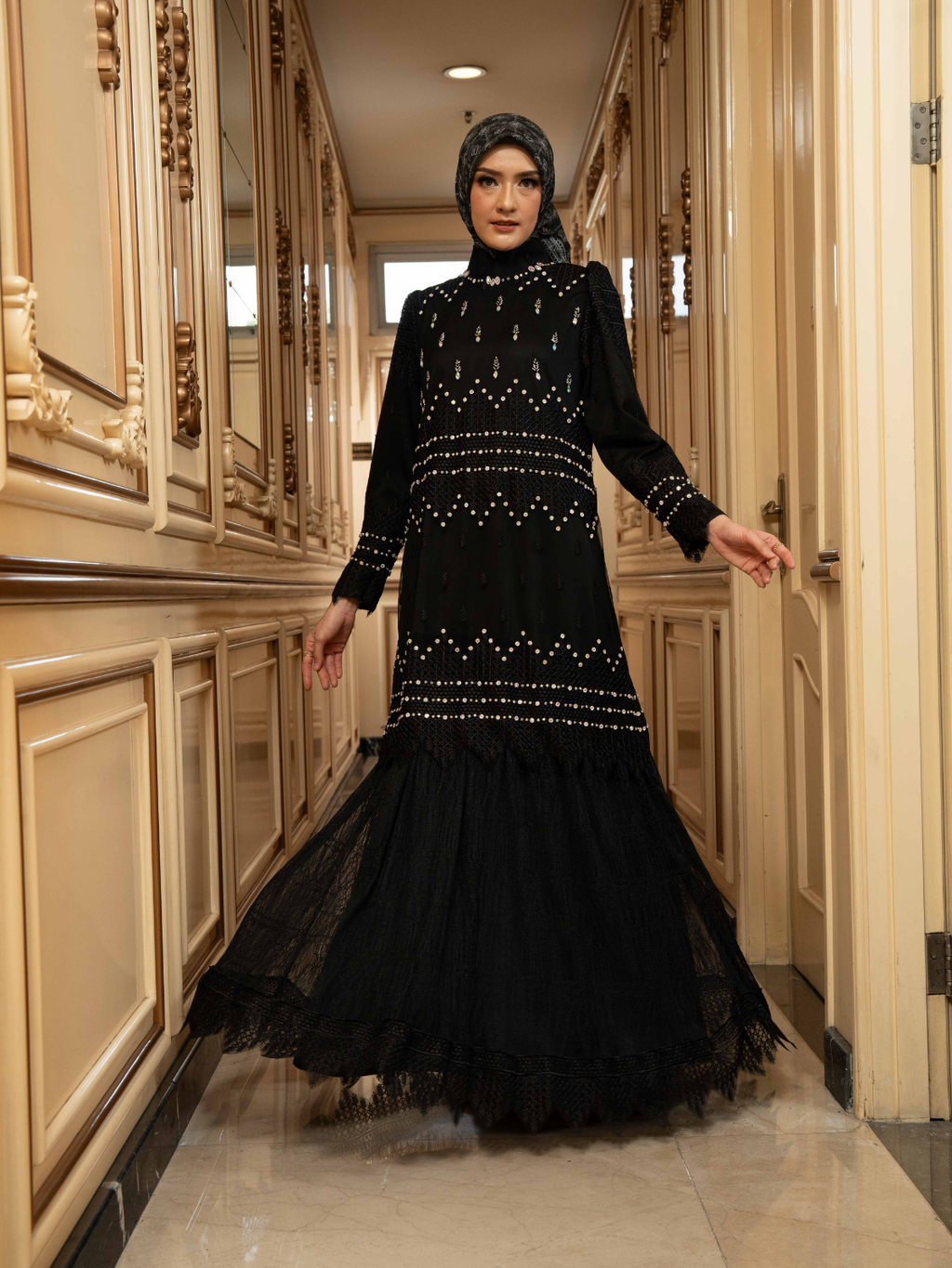 ZYVANNA DRESS - BLACK