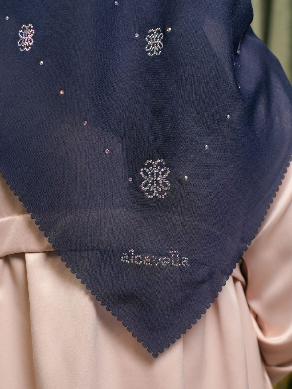 MONOGRAM KRISTAL SCARF - NAVY