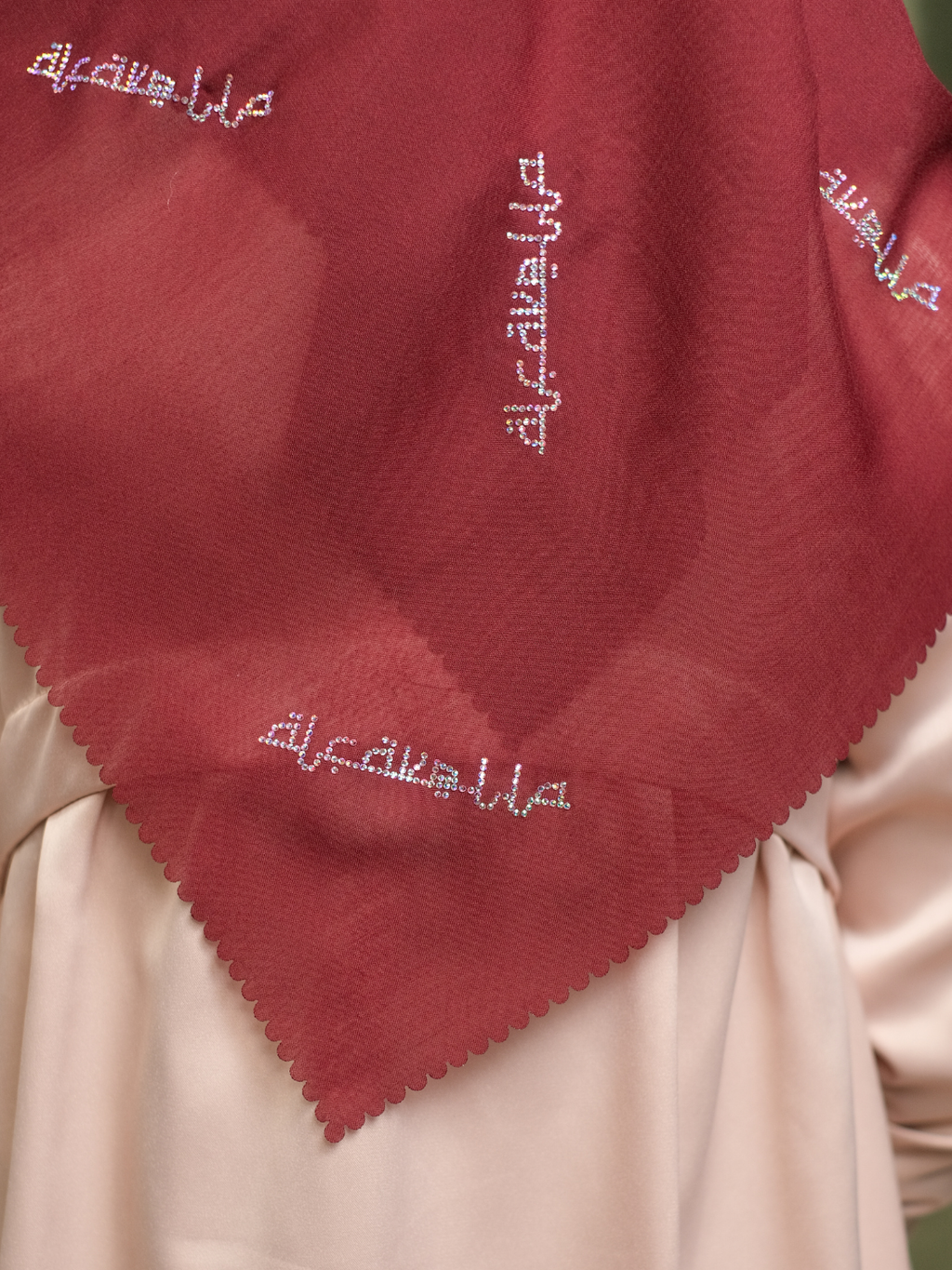 MEYSHAA KRISTAL SCARF - MAROON