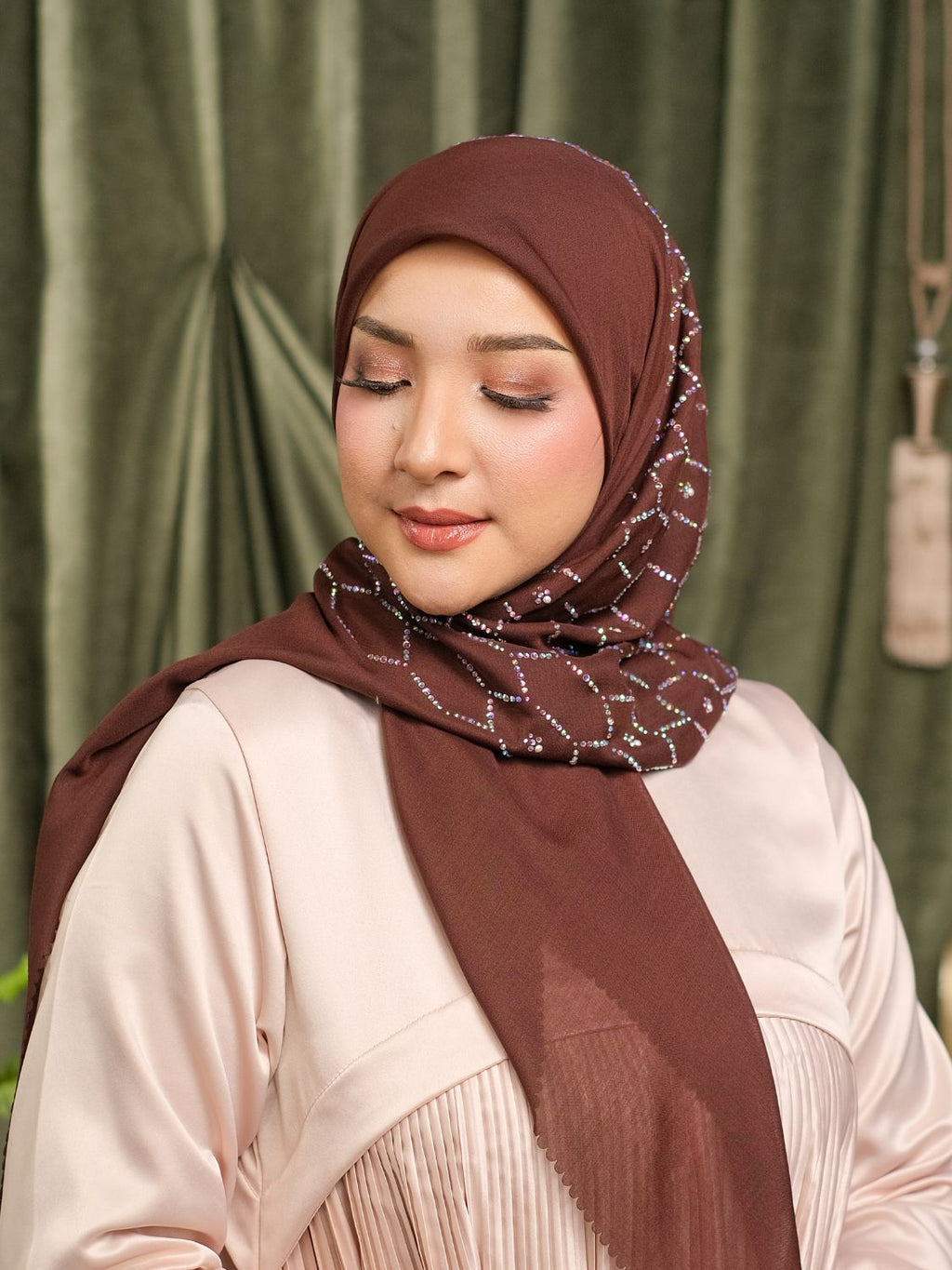 ZELIAA KRISTAL SCARF - MAHOGANY