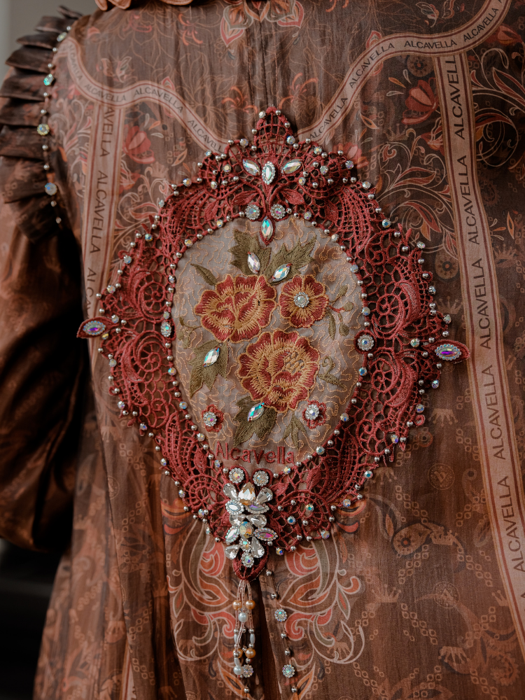 YARAA DRESS - CHESNUT