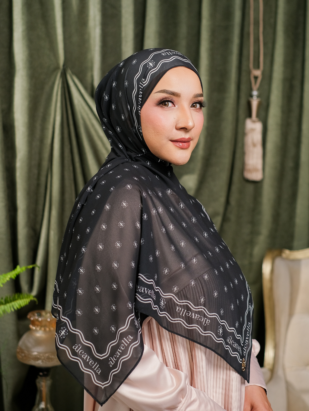 PASHMINA MONOGRAM - BLACK