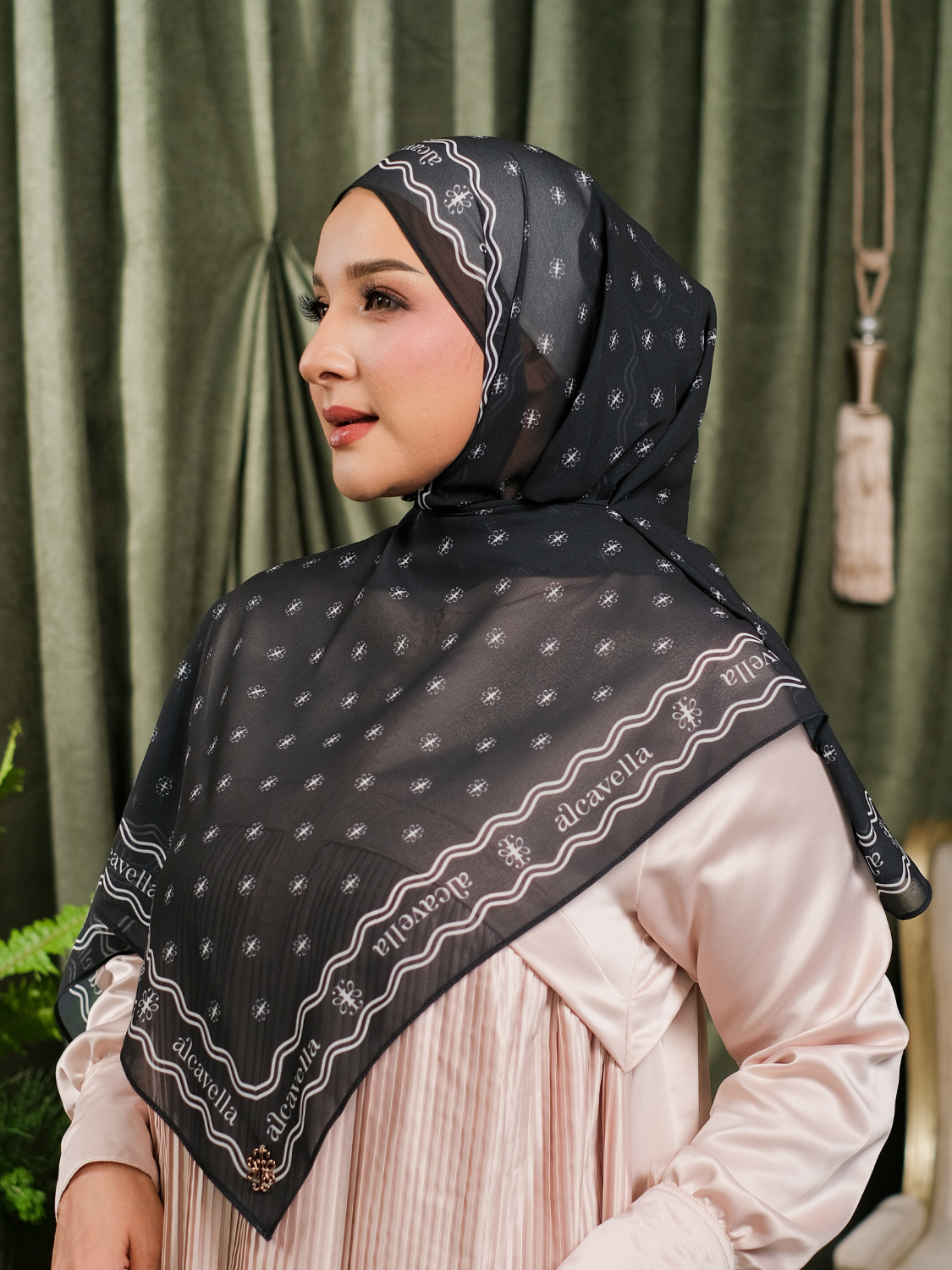 PASHMINA MONOGRAM - BLACK