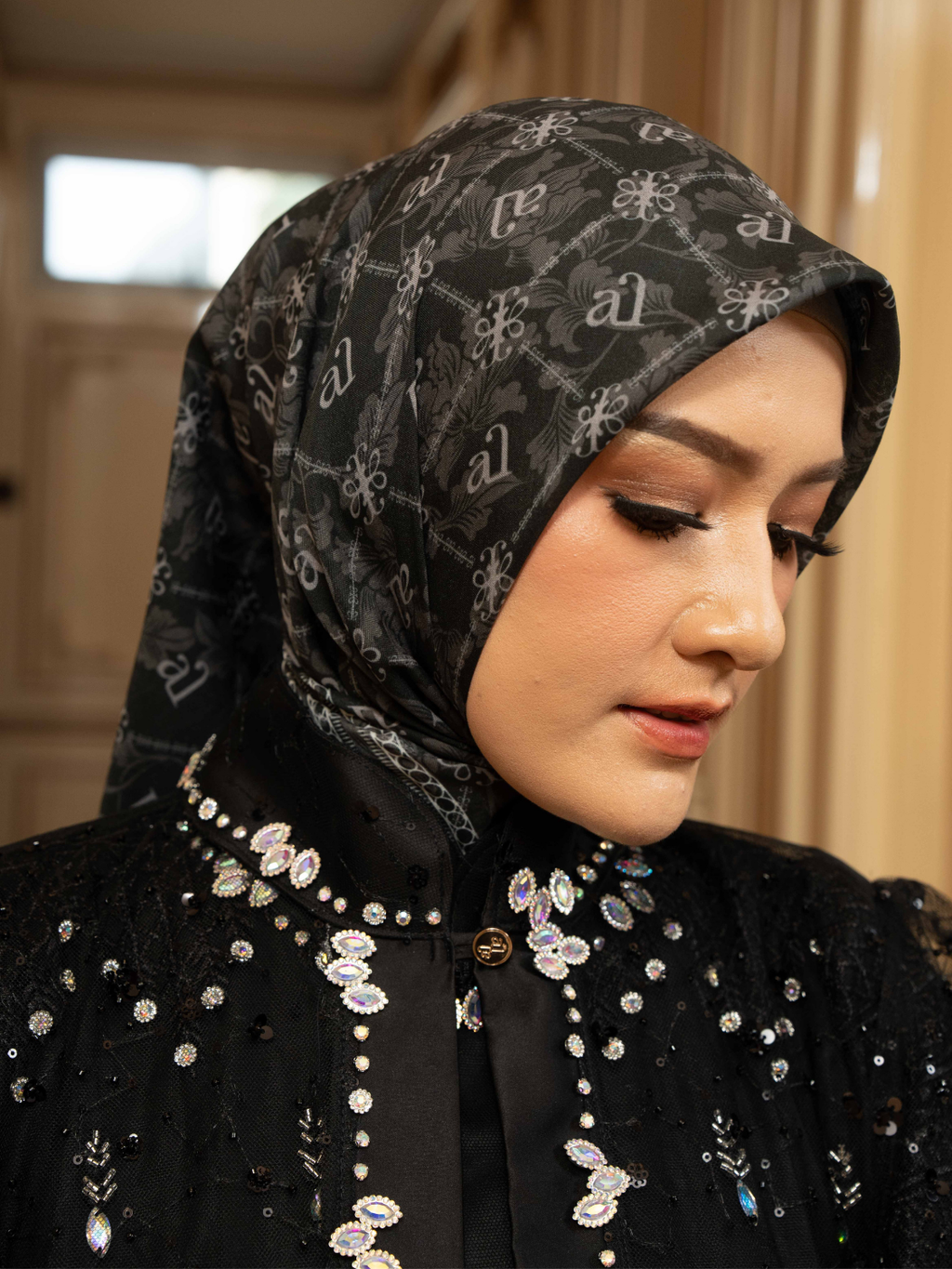 ZYVANNA DRESS - BLACK