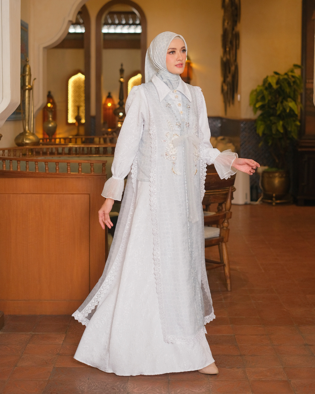 SHAVEENA DRESS - BROKENWHITE