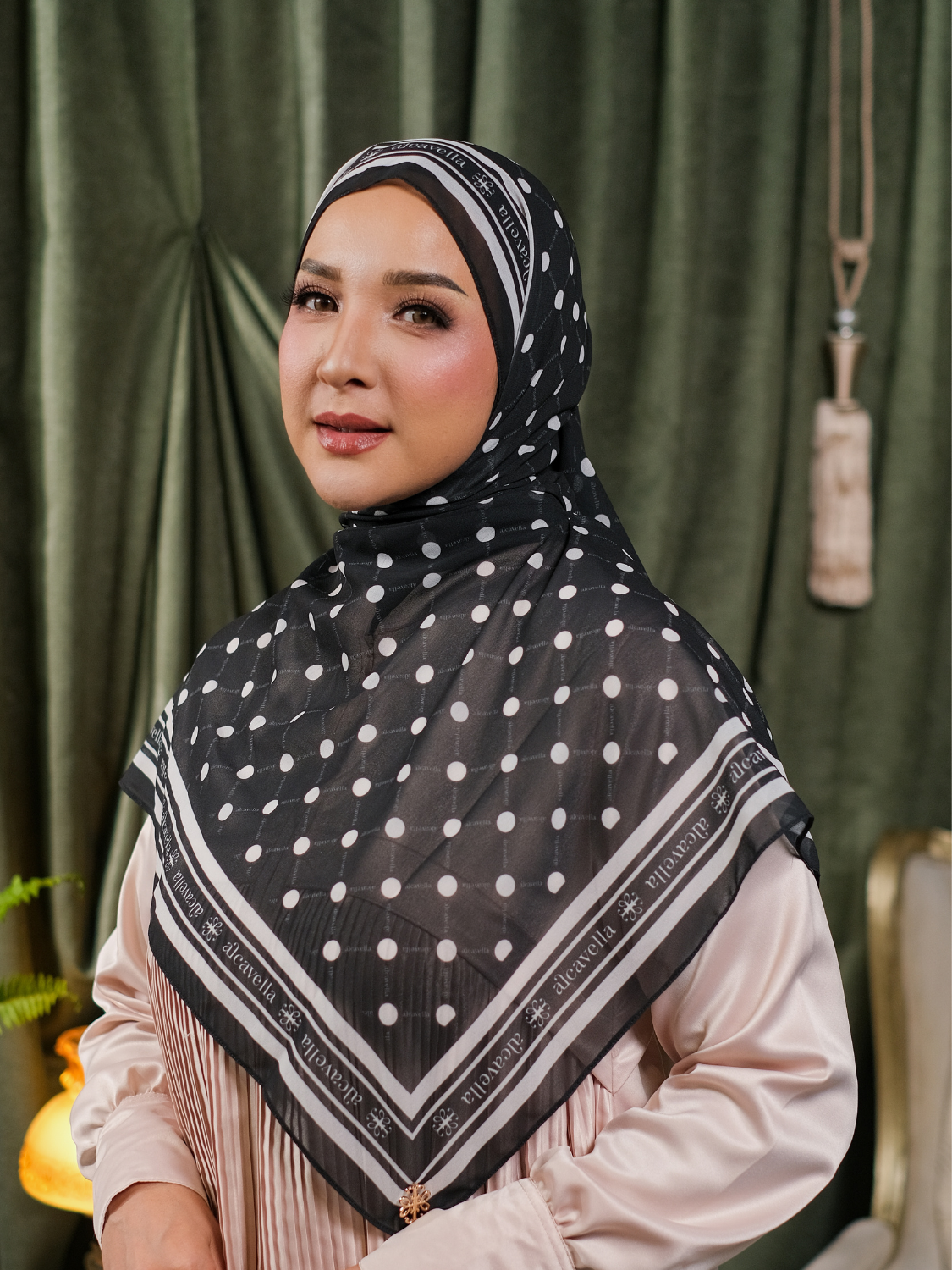 PASHMINA POLKA - BLACK