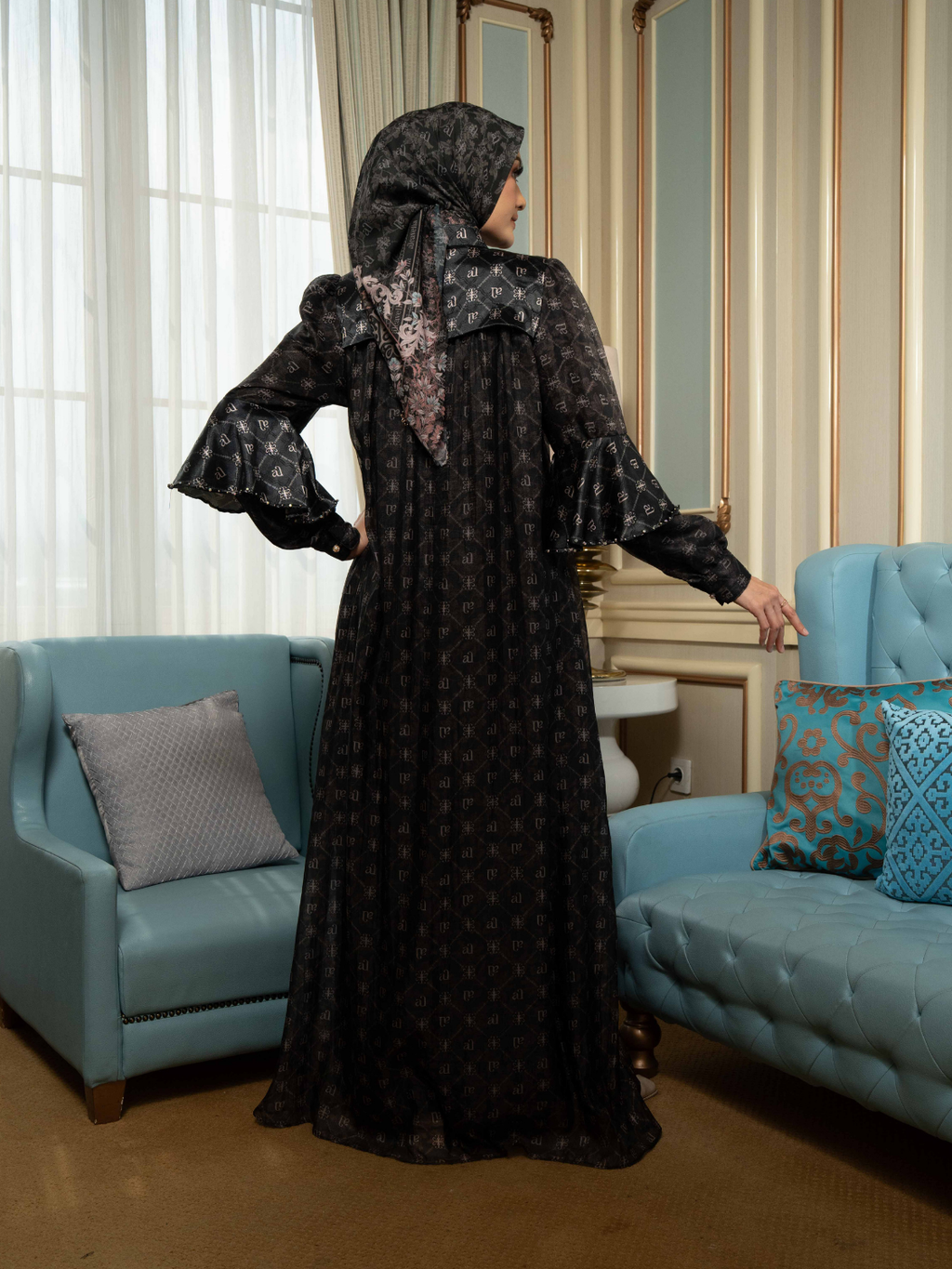 AYNARAA DRESS - BLACK