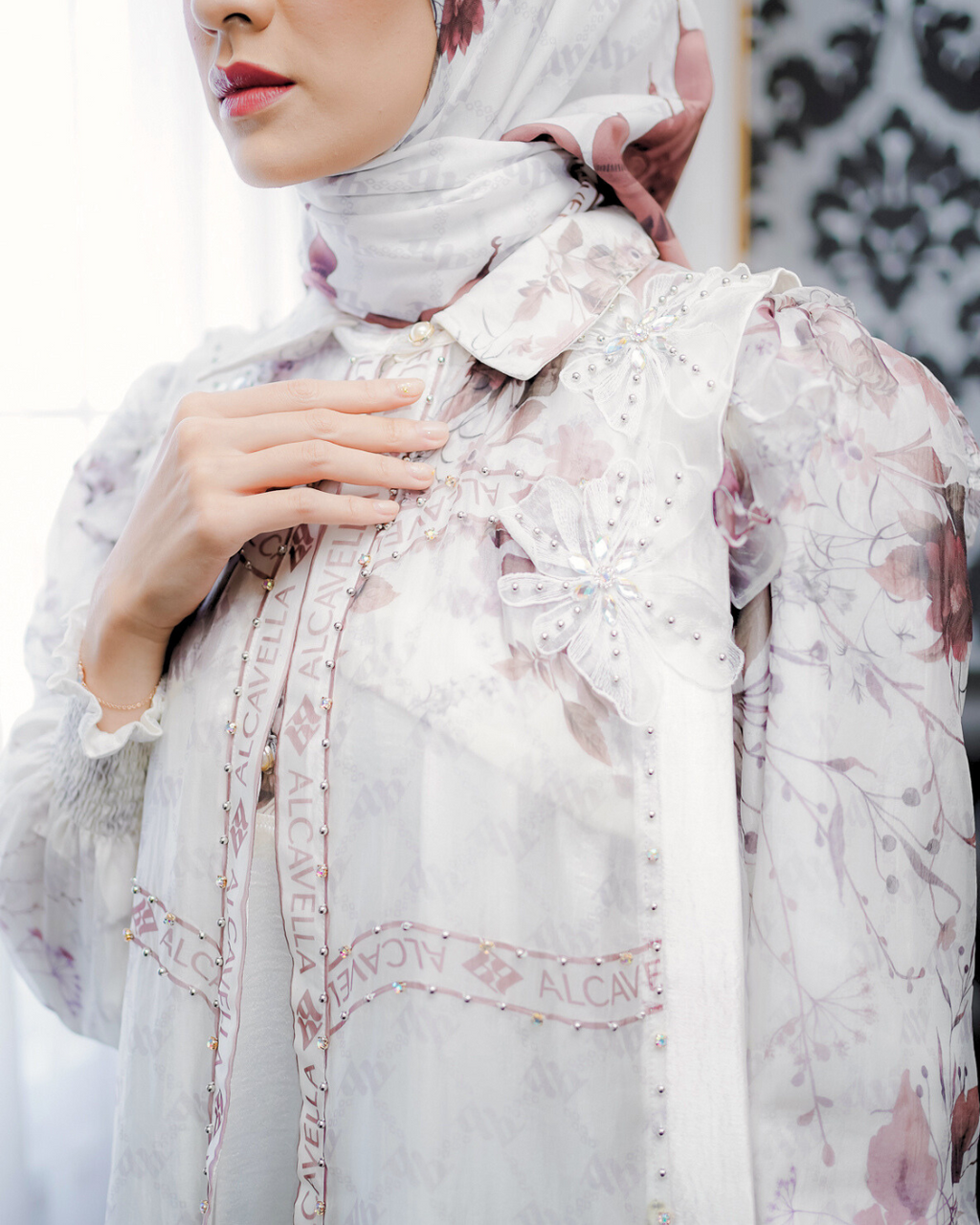 MAHEERA DRESS - BROKEN WHITE