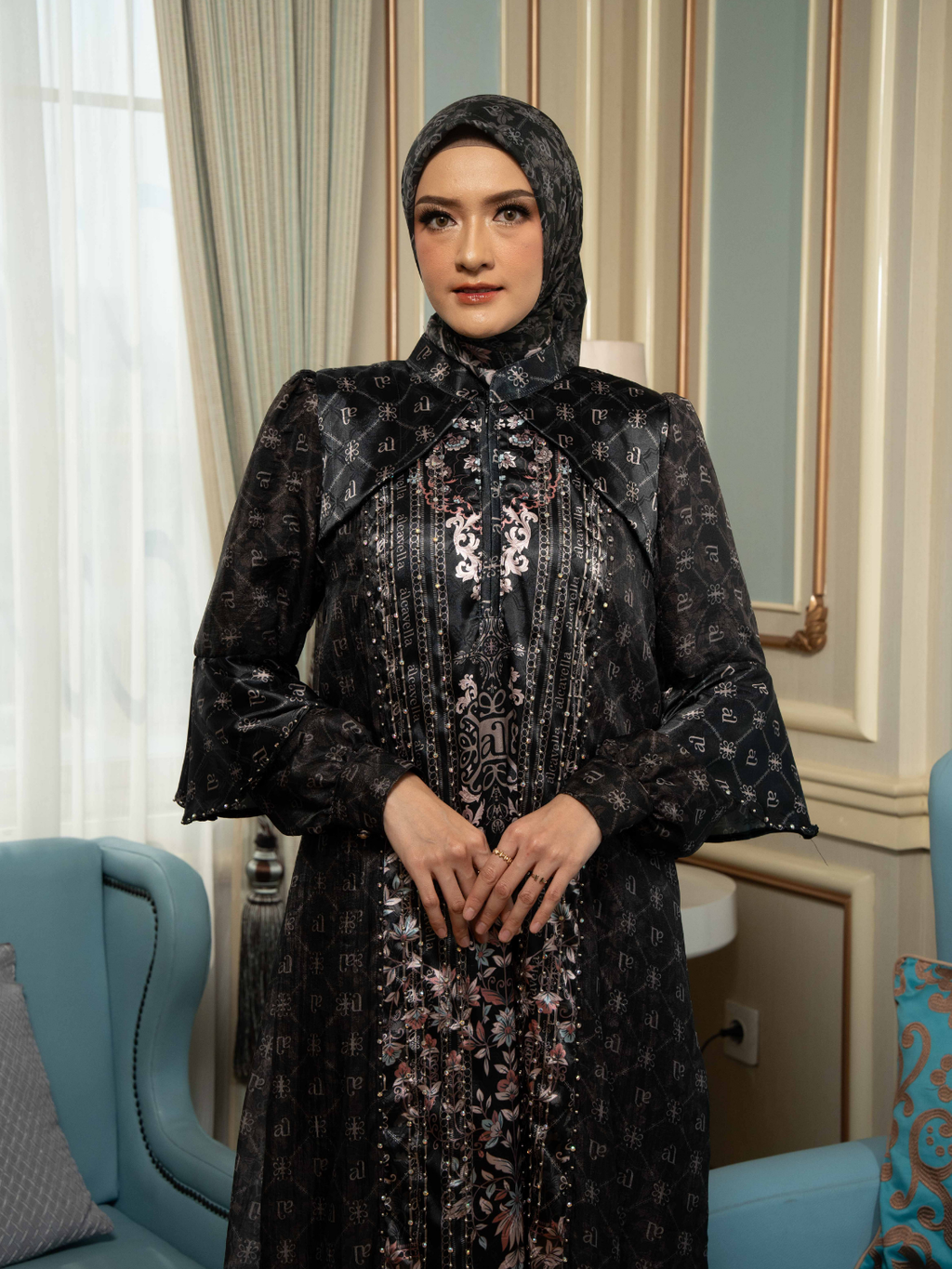 AYNARAA DRESS - BLACK