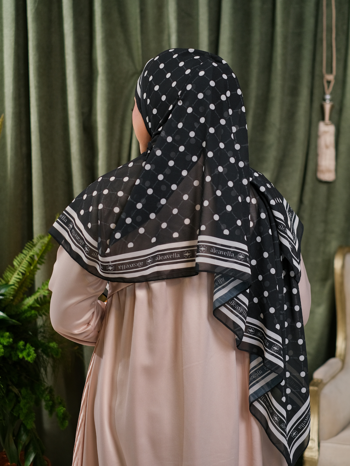 PASHMINA POLKA - BLACK