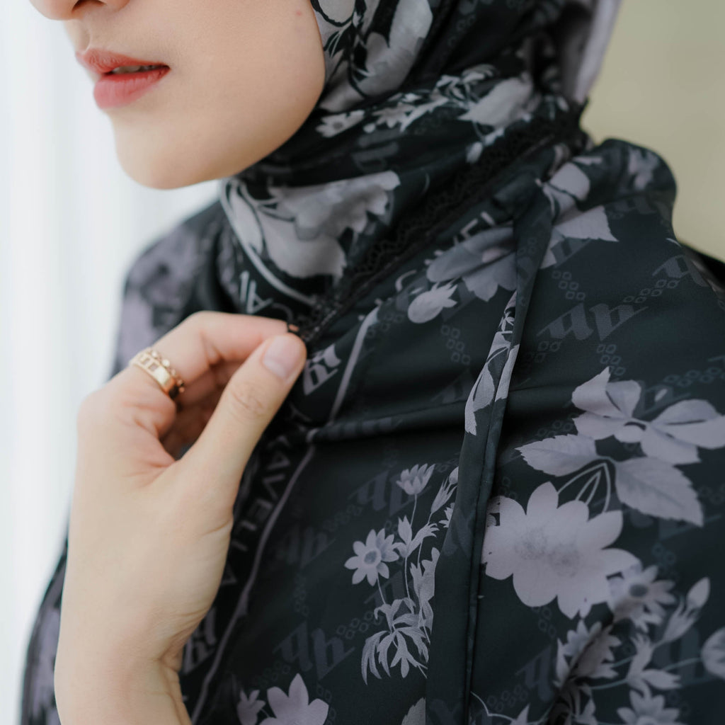 MAHEERA MUKENA - BLACK