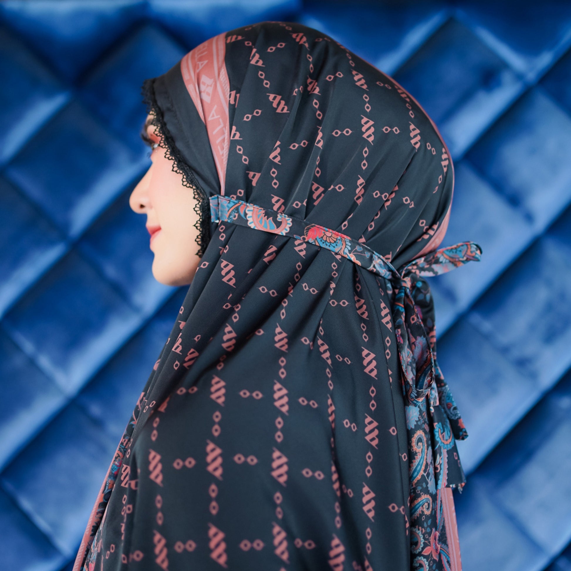 ZAURA MUKENA - BLACK