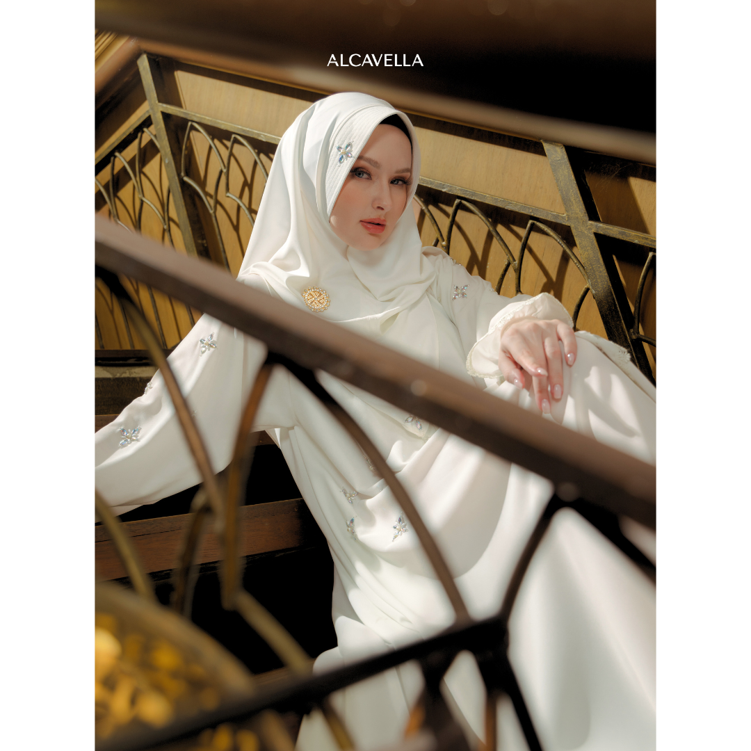 NAMEERA ABAYA - BROKENWHITE