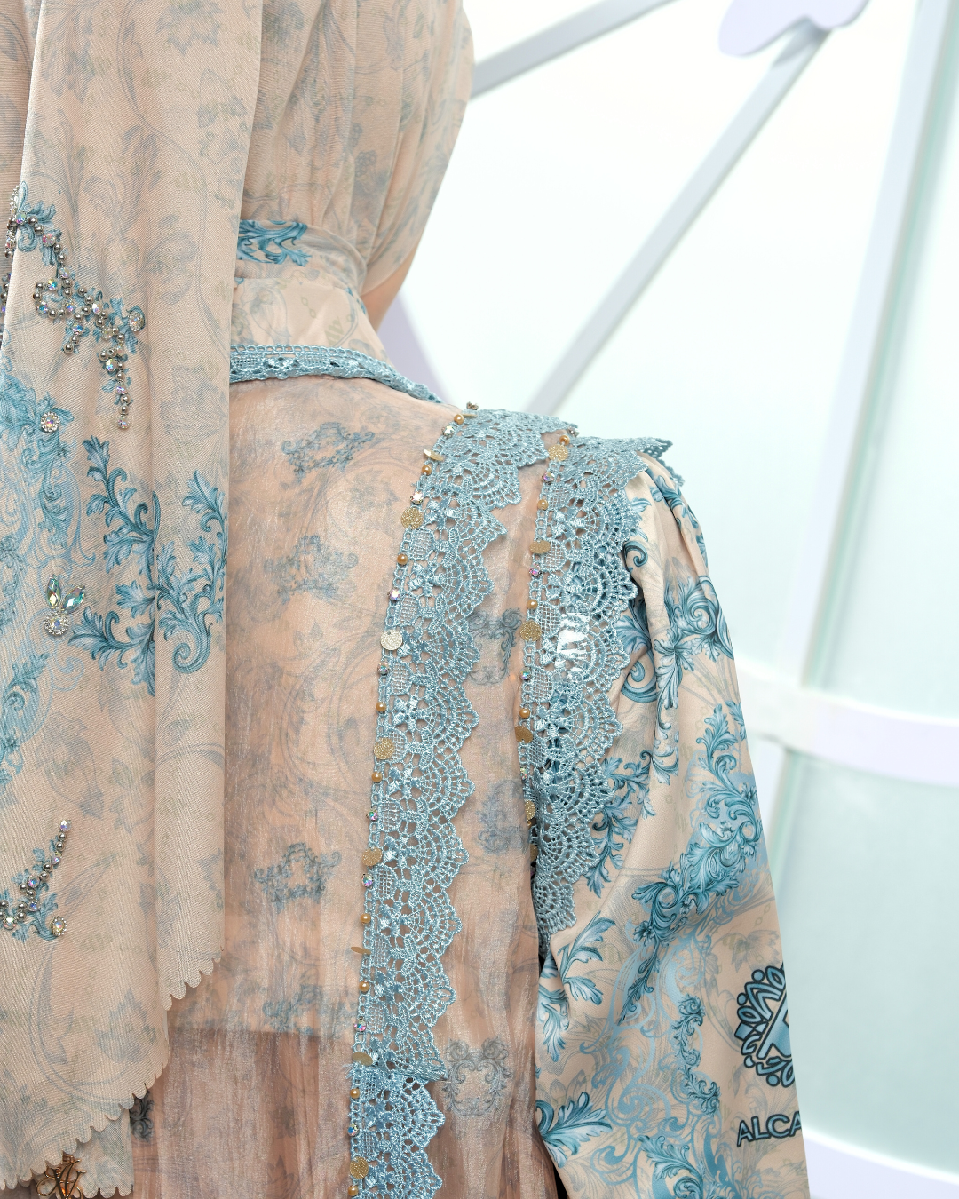 SHAFARA DRESS - CREAM BLUE