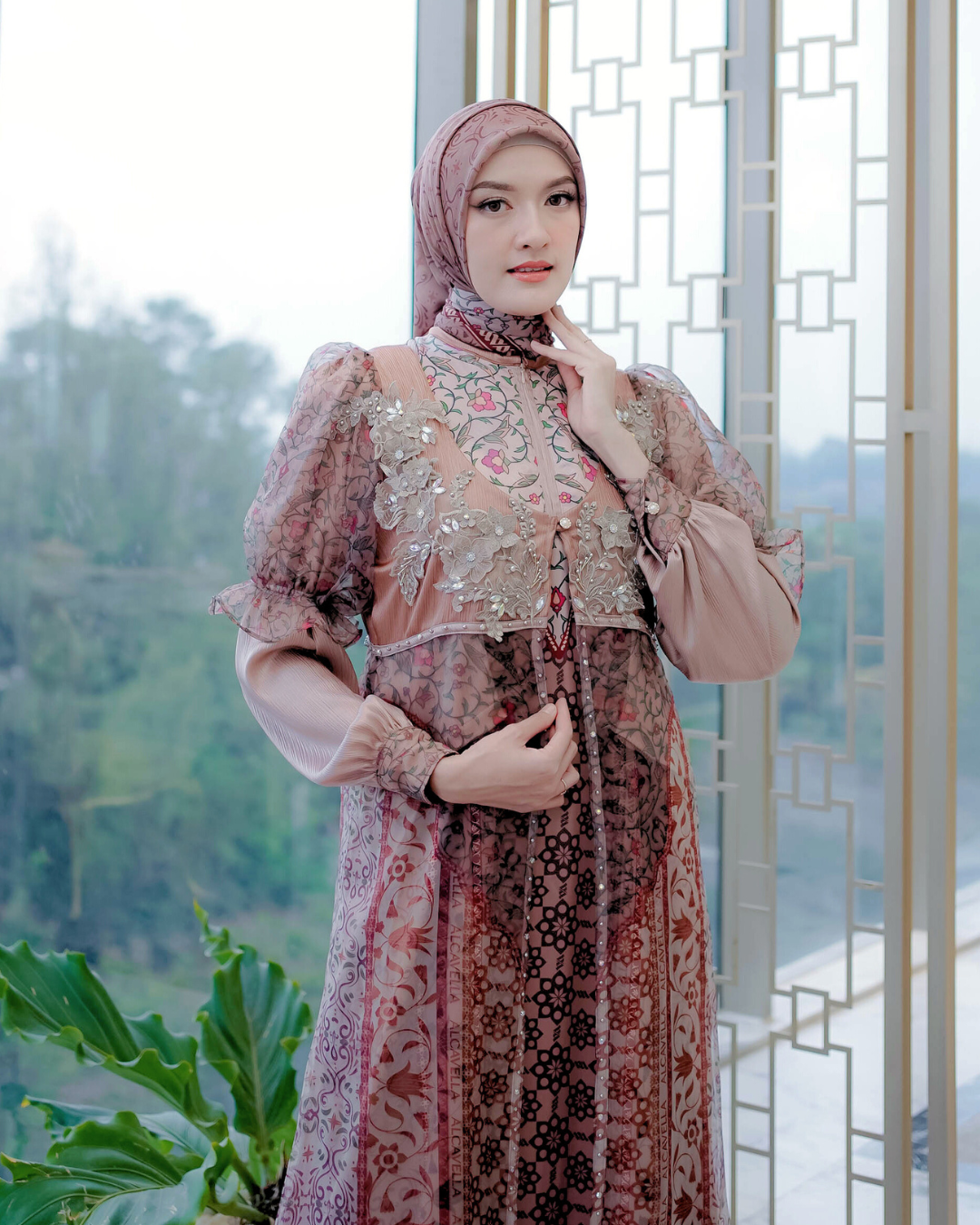 ZYANA DRESS - CREAM