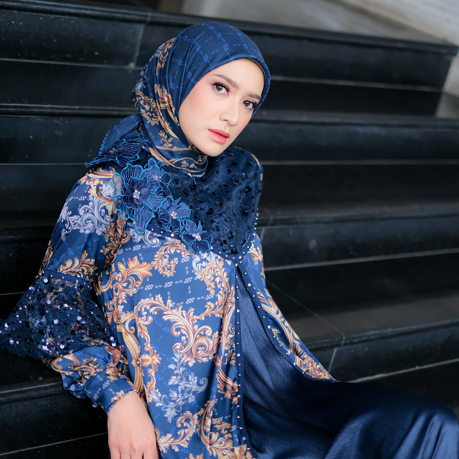 MALEEKA DRESS - NAVY