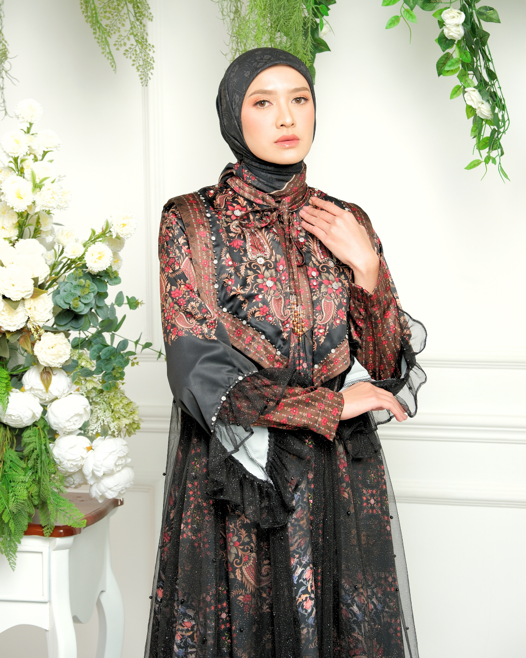 NAVEERA DRESS - BLACK